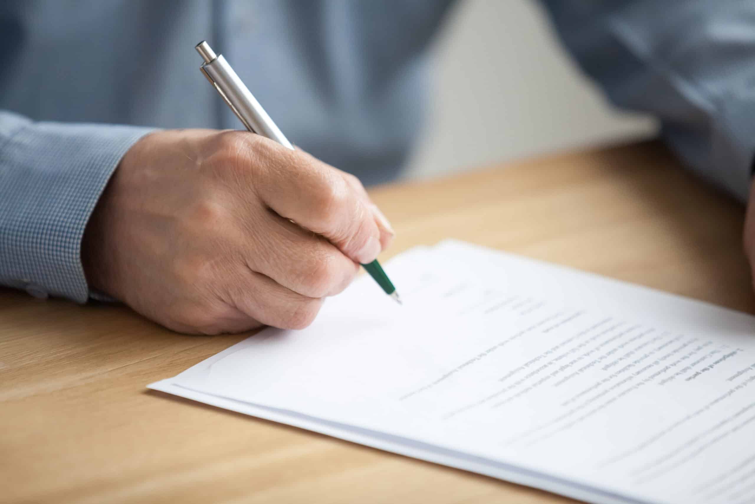 Flere erklæringer i offentlige kontrakter flytter ansvar til entreprenøren