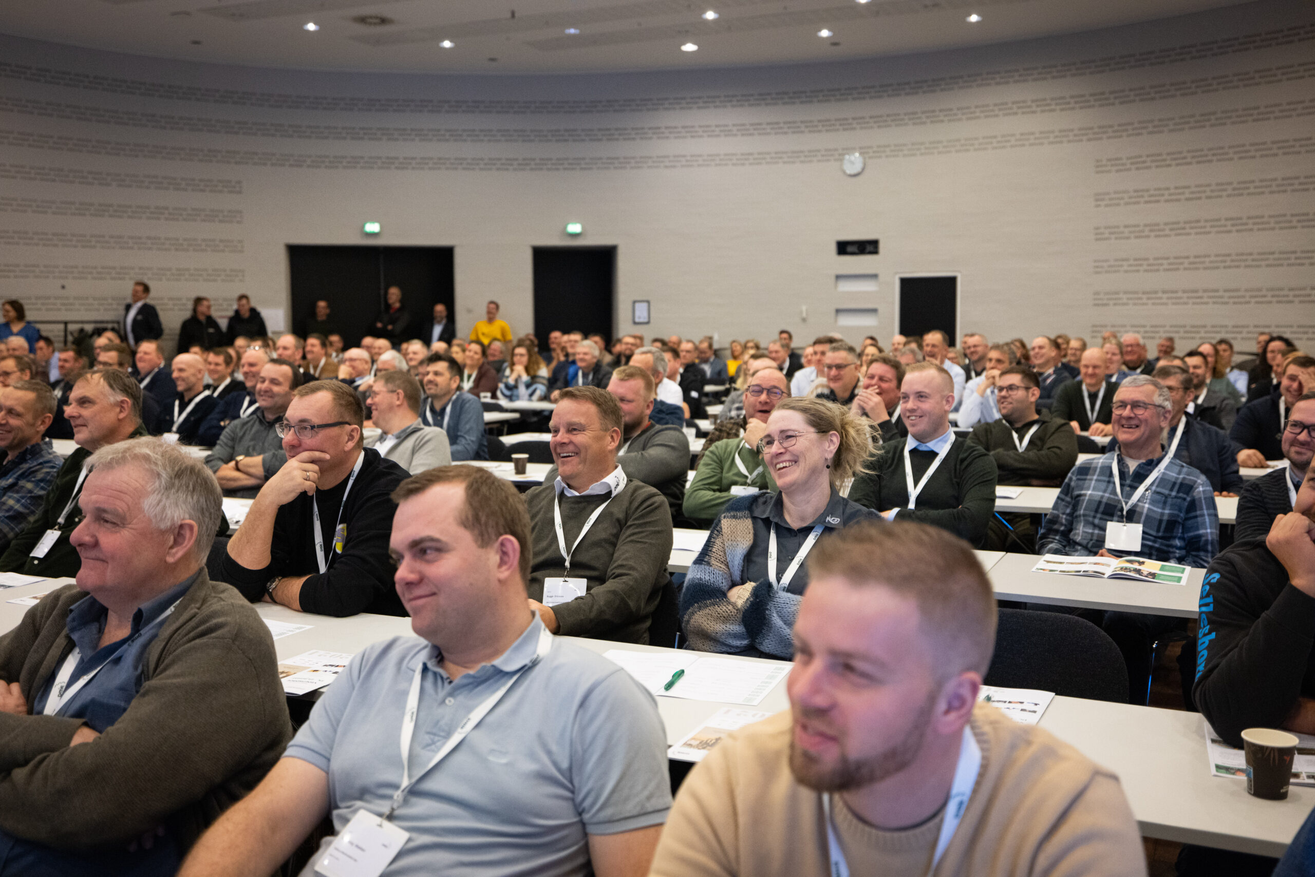 2024_01-untitled shoot 8405